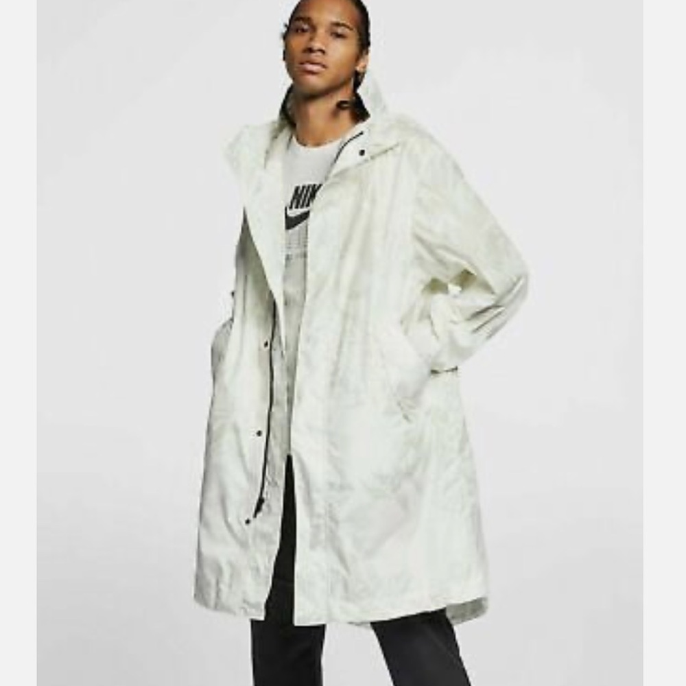 NIKE NSW White Long Leaf Printed Windbreaker Parka Jacket - Picture 3 of 16